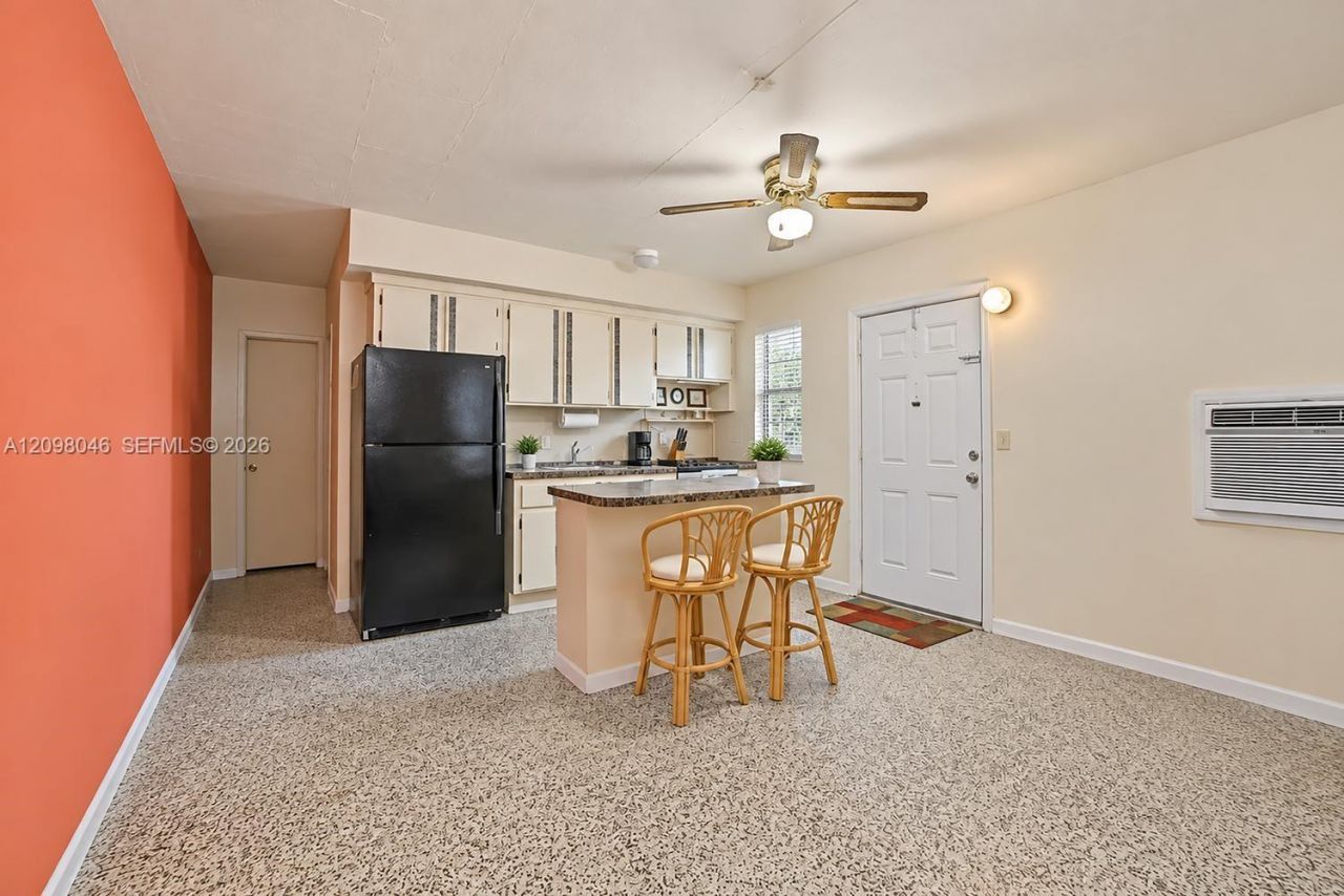 7248 NW 3rd St , Miami, FL 33126 Photo