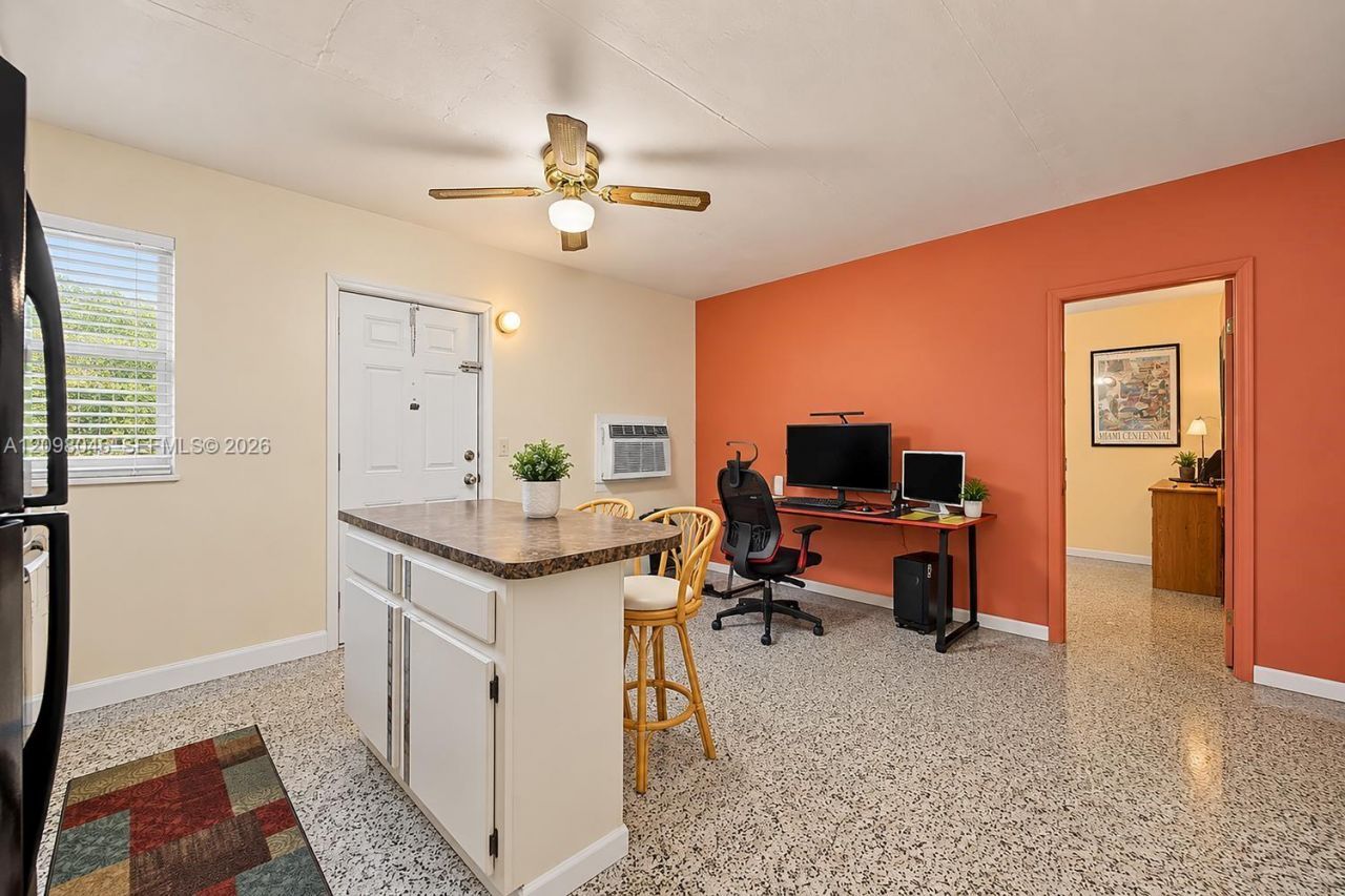 7248 NW 3rd St , Miami, FL 33126 Photo