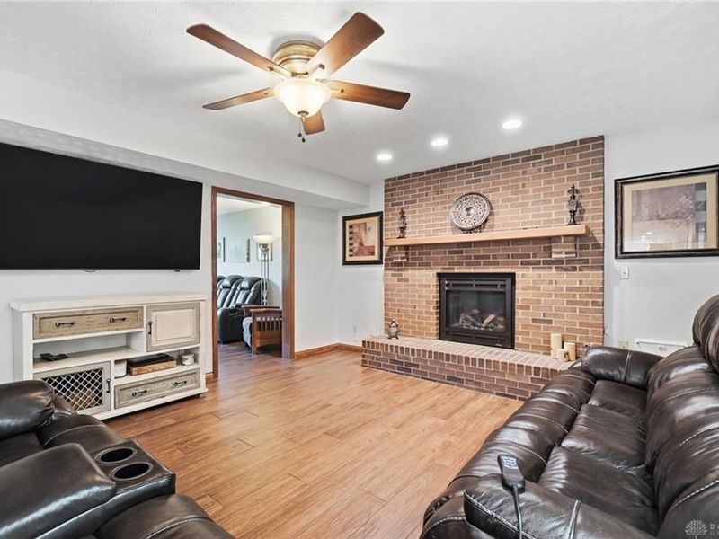 10525 Frederick Pike, Vandalia, OH 45377 Photo 18