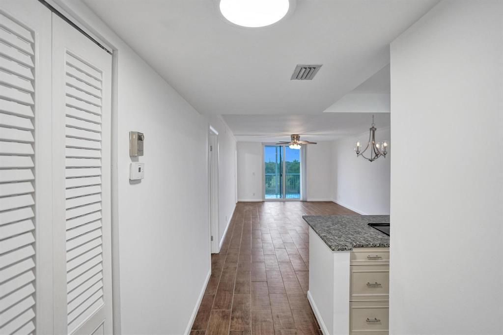 5700 NW 2nd Avenue, Unit 408, Boca Raton, FL 33487 Photo