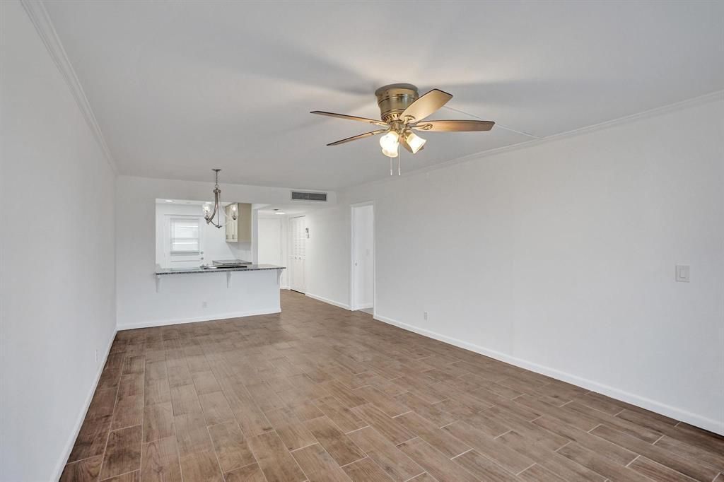 5700 NW 2nd Avenue, Unit 408, Boca Raton, FL 33487 Photo