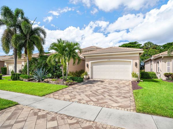 9746 Dovetree Isle Drive, Boynton Beach, FL 33473