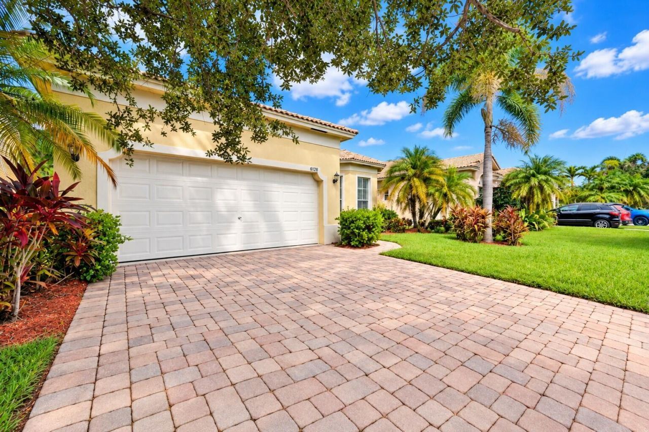6128 Spring Lake Terrace, Fort Pierce, FL 34951 Photo