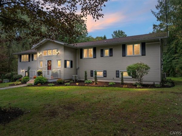 4200 Saint John Drive, Syracuse, NY 13215