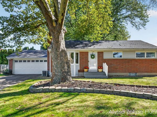 1938 Moerland Court NW, Grand Rapids, MI 49504