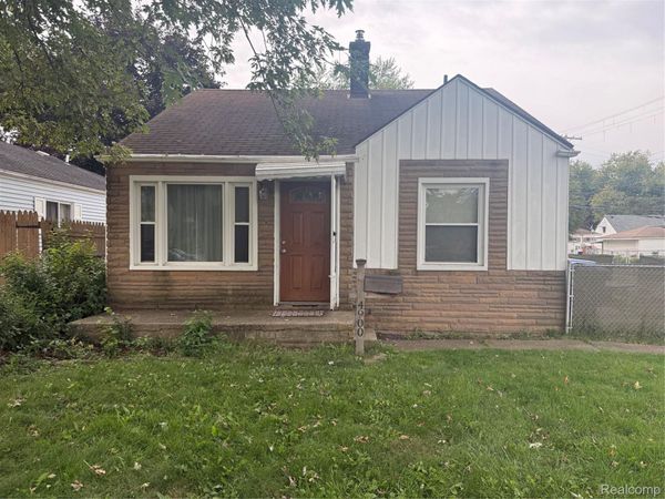 4900 JACKSON Street , Dearborn Heights, Mi 48125