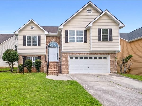 2323 Crimson Creek Lane , Snellville, GA 30078