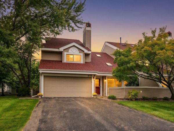 1905 Shenandoah Court, Unit D, Plymouth, MN 55447