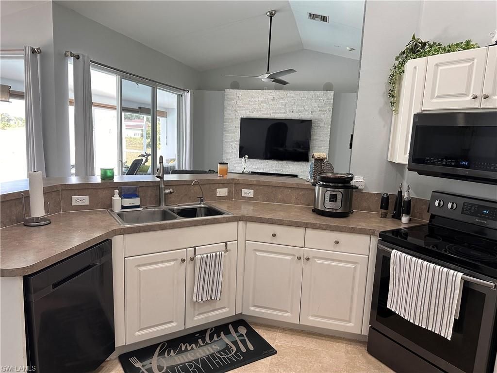 1717 Abbott Ave , Lehigh Acres, FL 33972 Photo