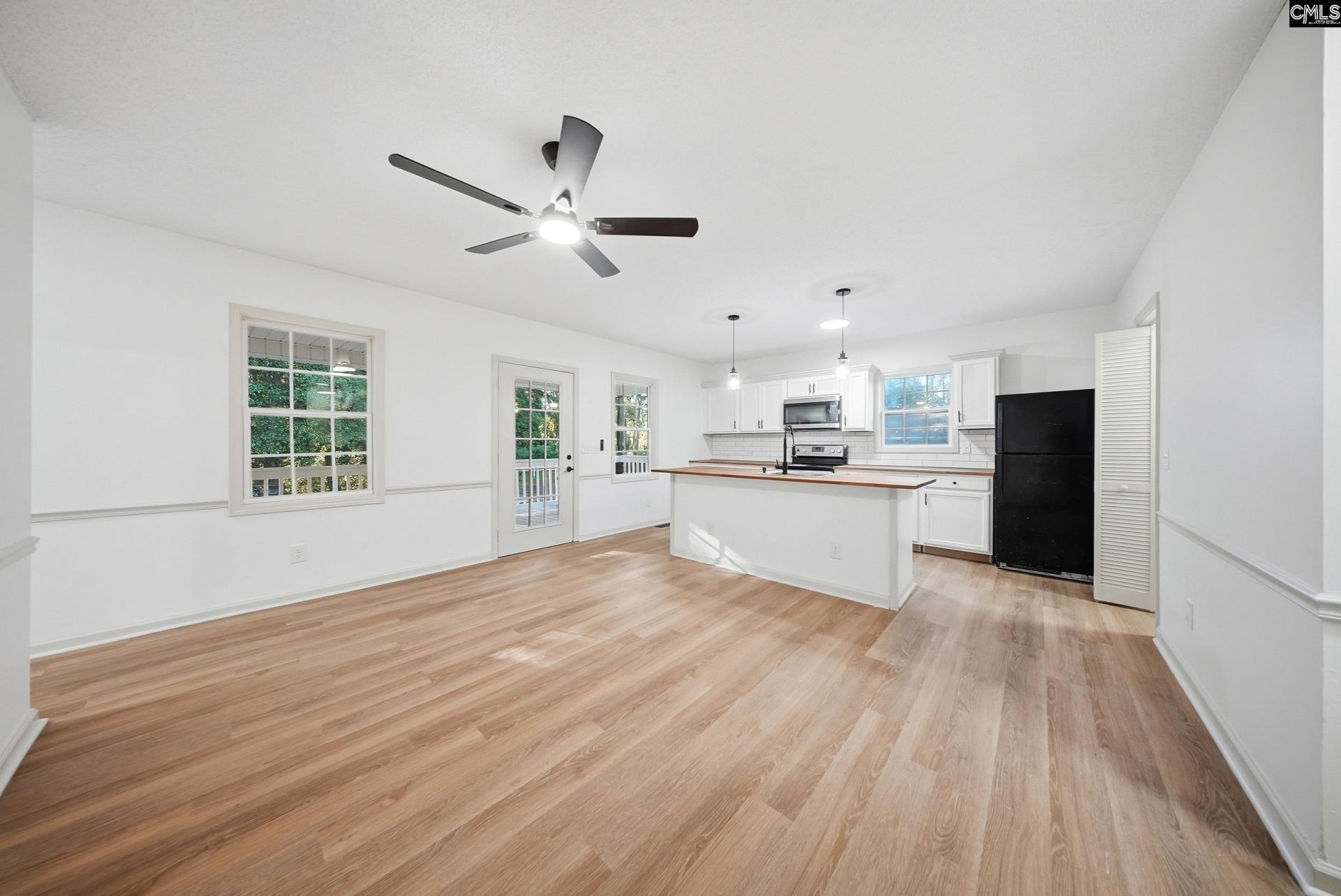 725a Cambridge Lane Photo 8