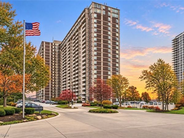 12900 Lake Avenue , Unit 216, Lakewood, OH 44107