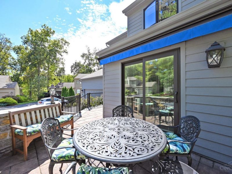 14 Falling Brook Lane, Blue Ash, OH 45241 Photo 5