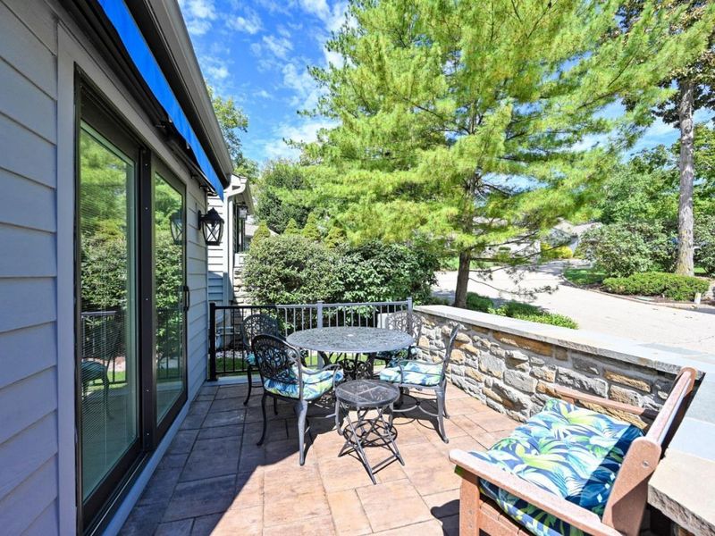 14 Falling Brook Lane, Blue Ash, OH 45241 Photo 6