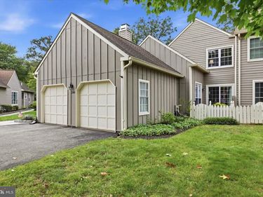280 TULIP TREE COURT, BLUE BELL, PA 19422