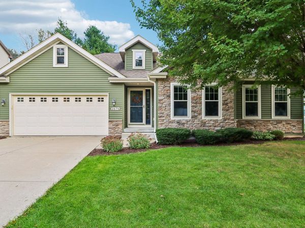 2676 Oak Knoll Drive, Fitchburg, WI 53711