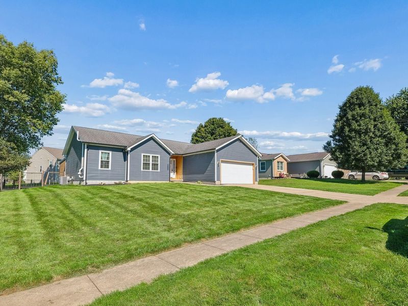 572 Wildflower Drive, Newark, OH 43055 Photo 1