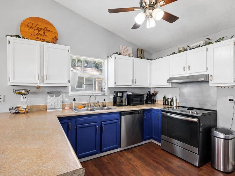 572 Wildflower Drive, Newark, OH 43055 Photo 14
