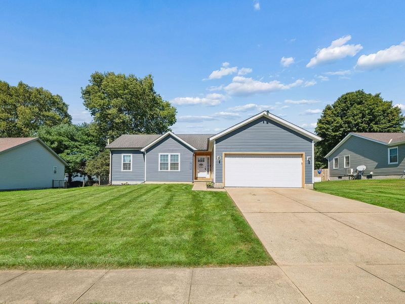 572 Wildflower Drive, Newark, OH 43055 Photo 3