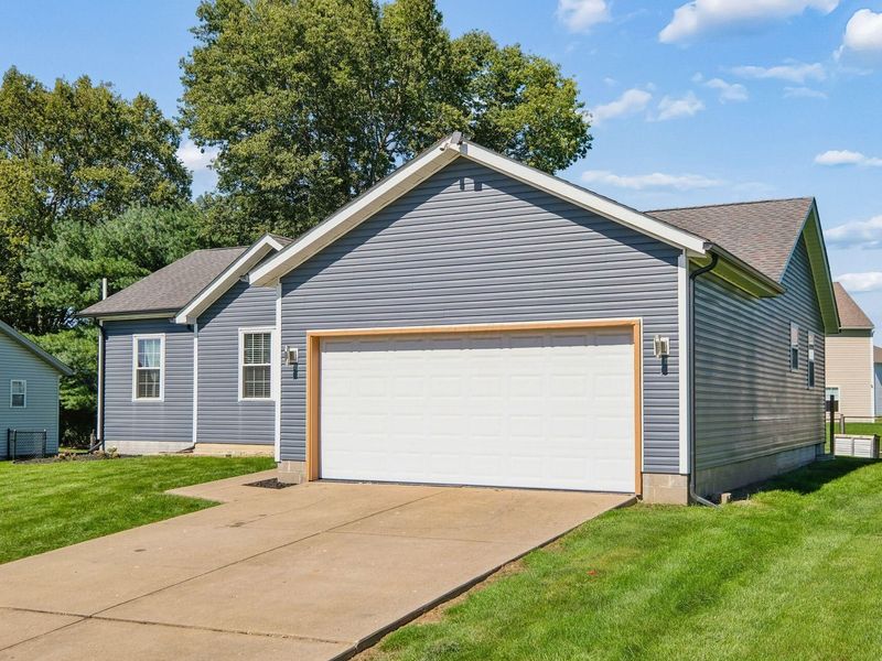 572 Wildflower Drive, Newark, OH 43055 Photo 6