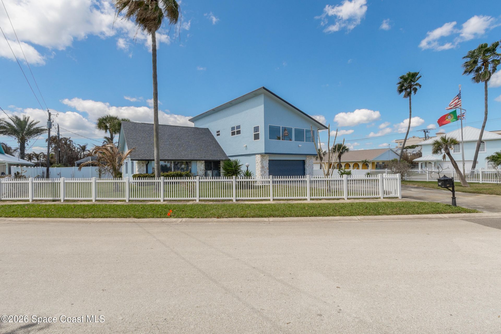 397 Harbor Drive , Cape Canaveral, FL 32920 Photo
