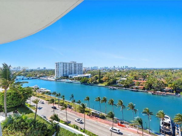 4401 Collins Ave , Unit 1017, Miami Beach, FL 33140