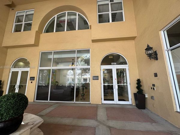1607 Ponce De Leon Blvd , Unit 8D, Coral Gables, FL 33134