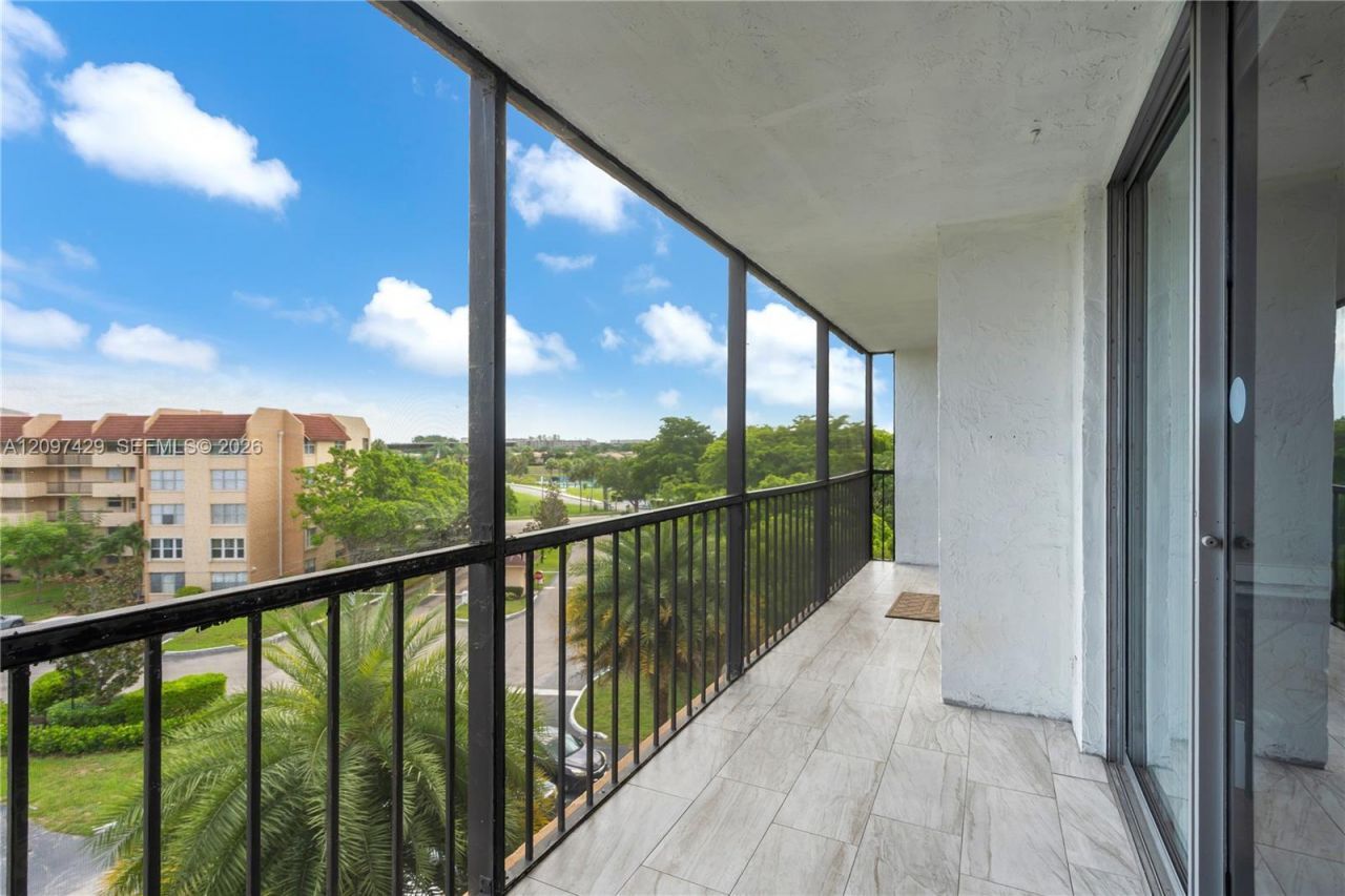 3821 Environ Blvd, Unit 502, Lauderhill, FL 33319 Photo