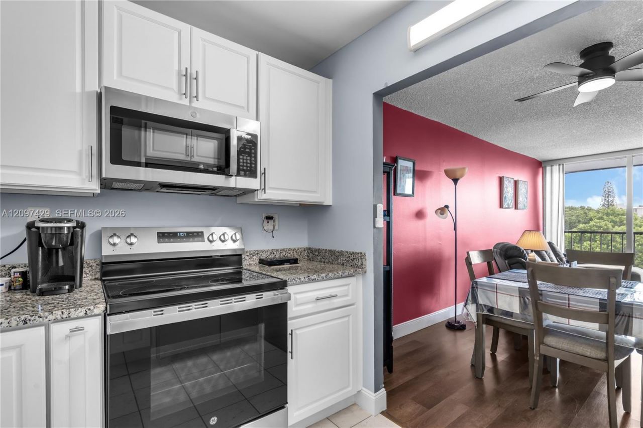 3821 Environ Blvd, Unit 502, Lauderhill, FL 33319 Photo