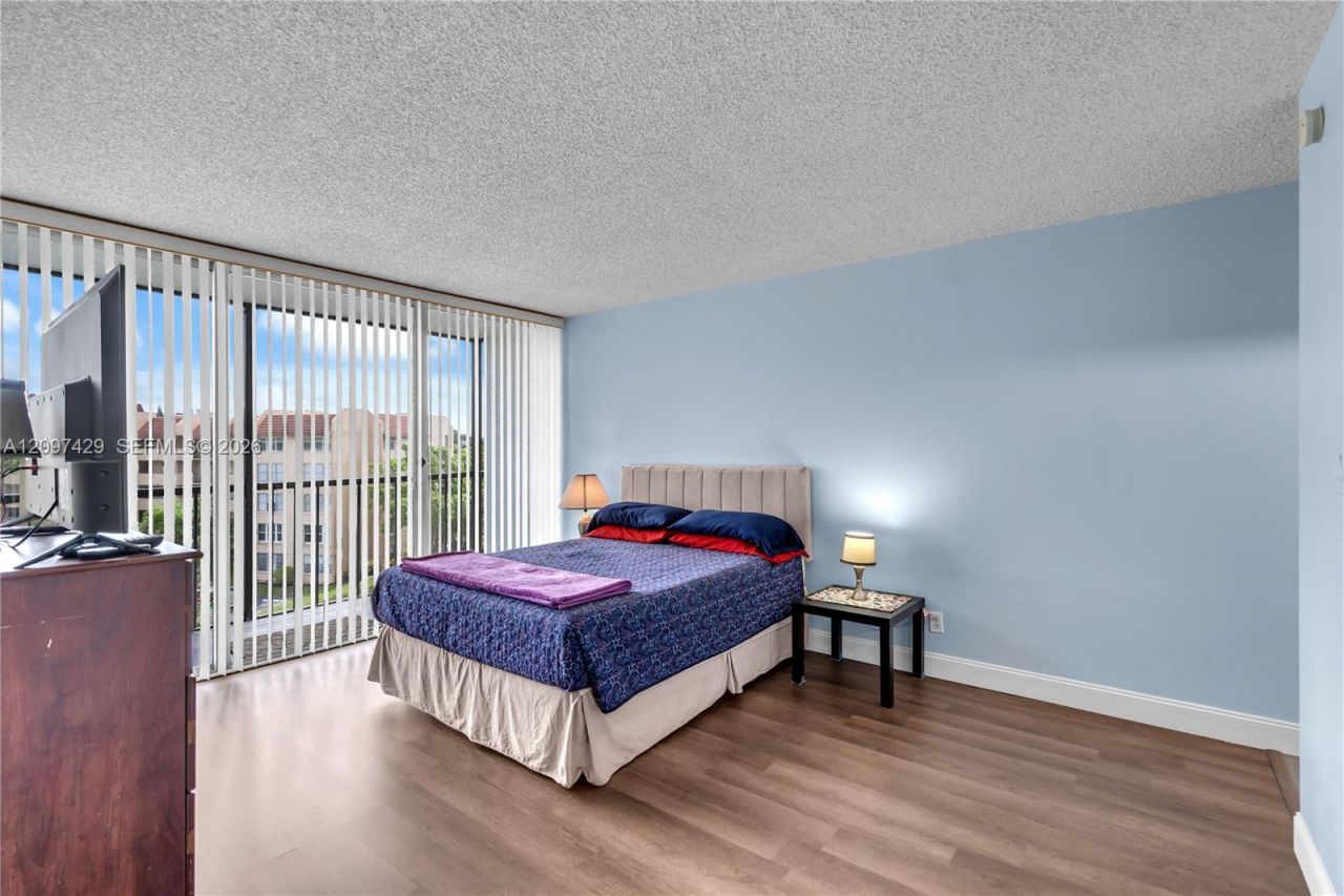 3821 Environ Blvd, Unit 502, Lauderhill, FL 33319 Photo