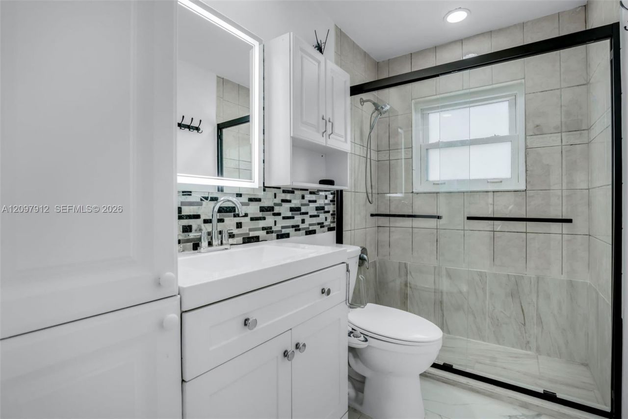 6771 Harding St , Hollywood, FL 33024 Photo