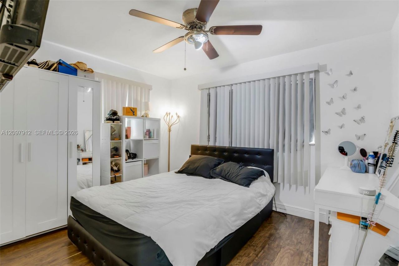 6771 Harding St , Hollywood, FL 33024 Photo