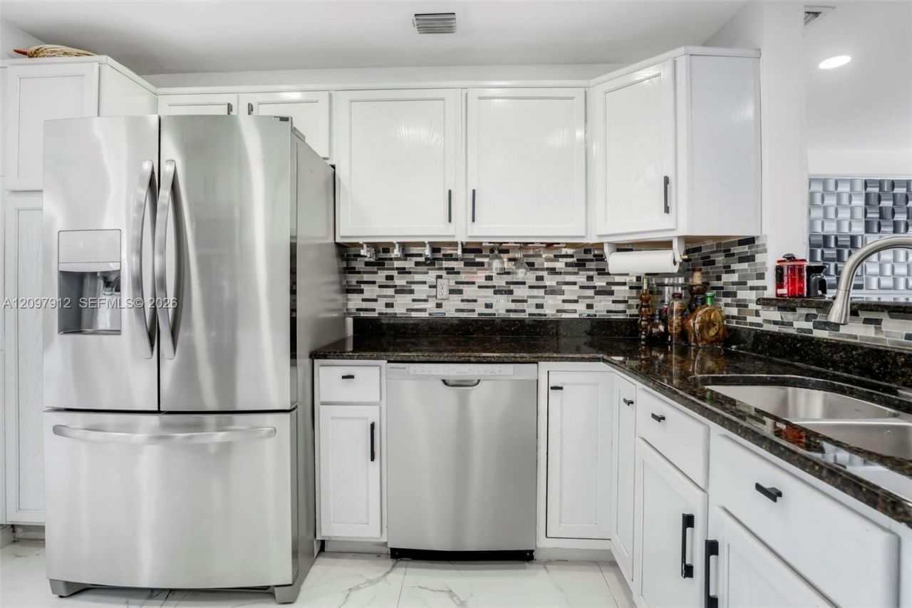 6771 Harding St , Hollywood, FL 33024 Photo