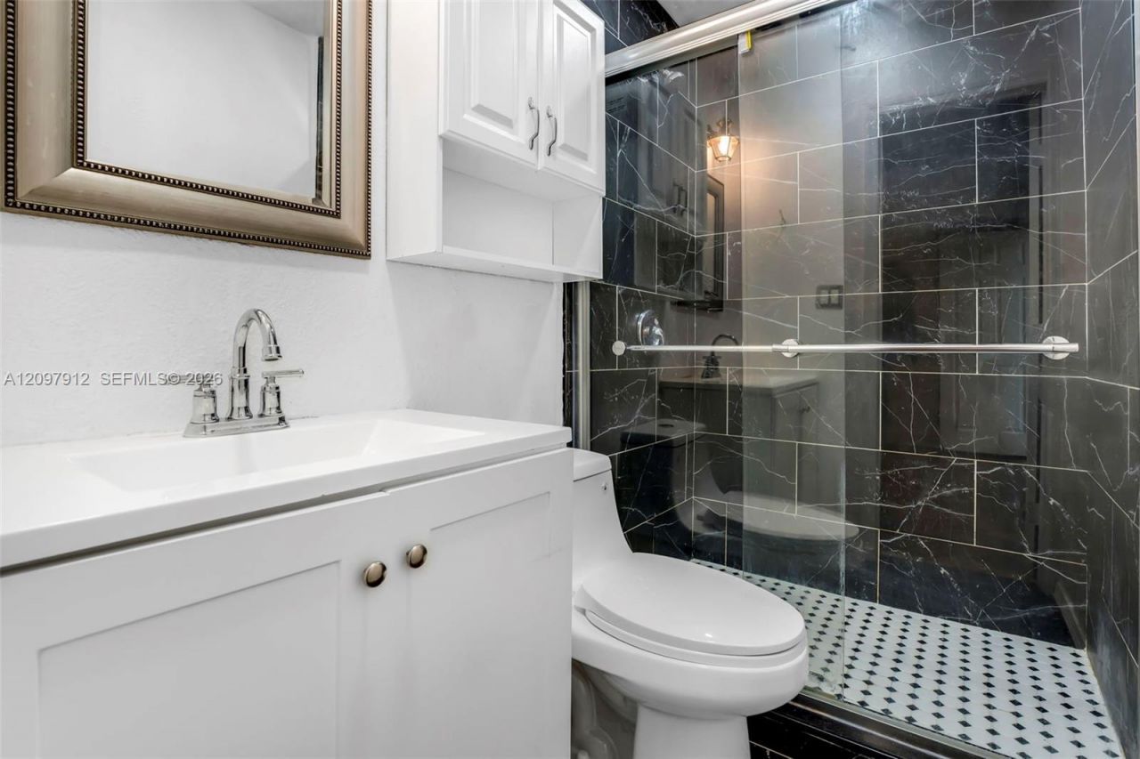 6771 Harding St , Hollywood, FL 33024 Photo