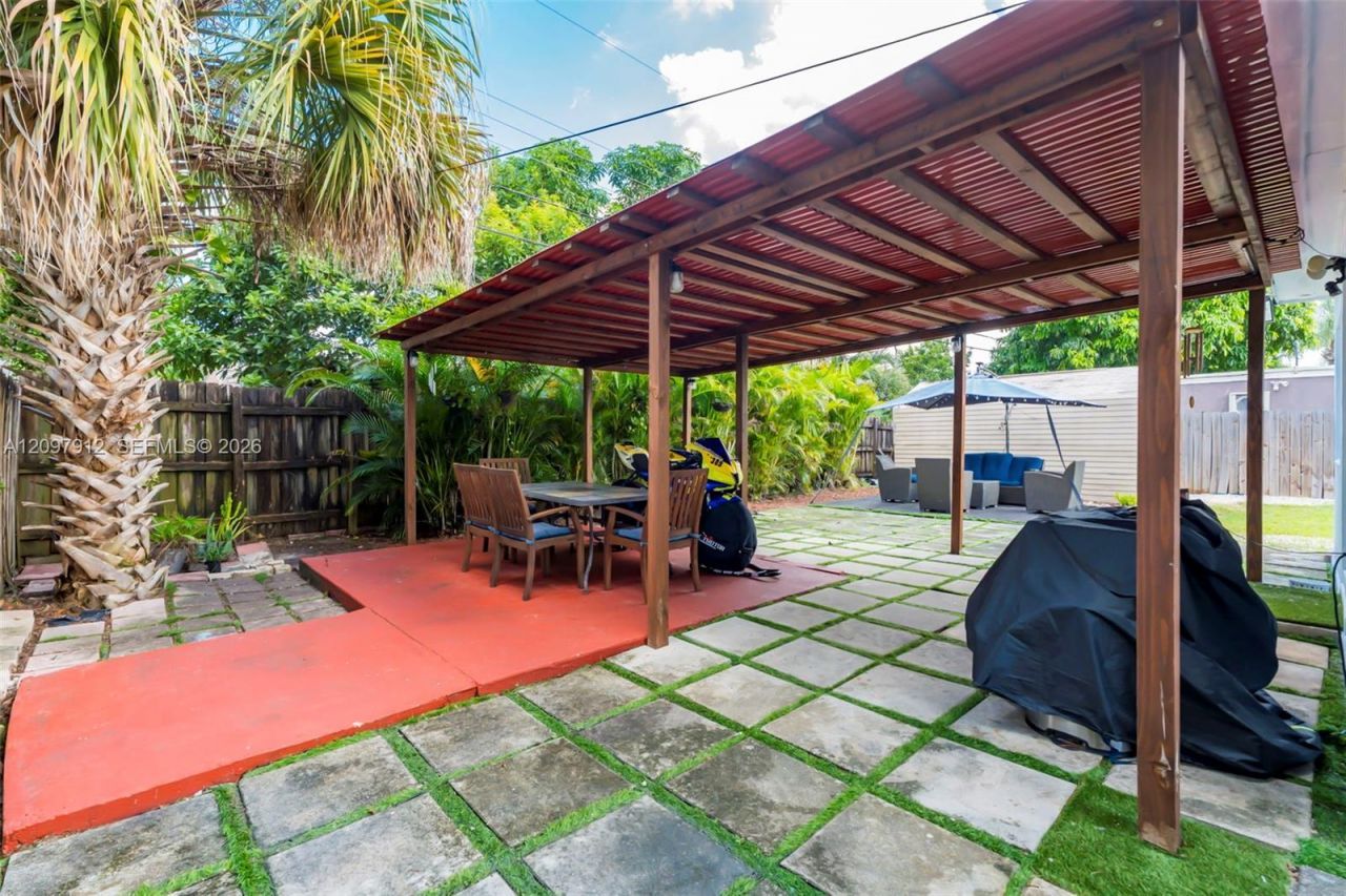 6771 Harding St , Hollywood, FL 33024 Photo