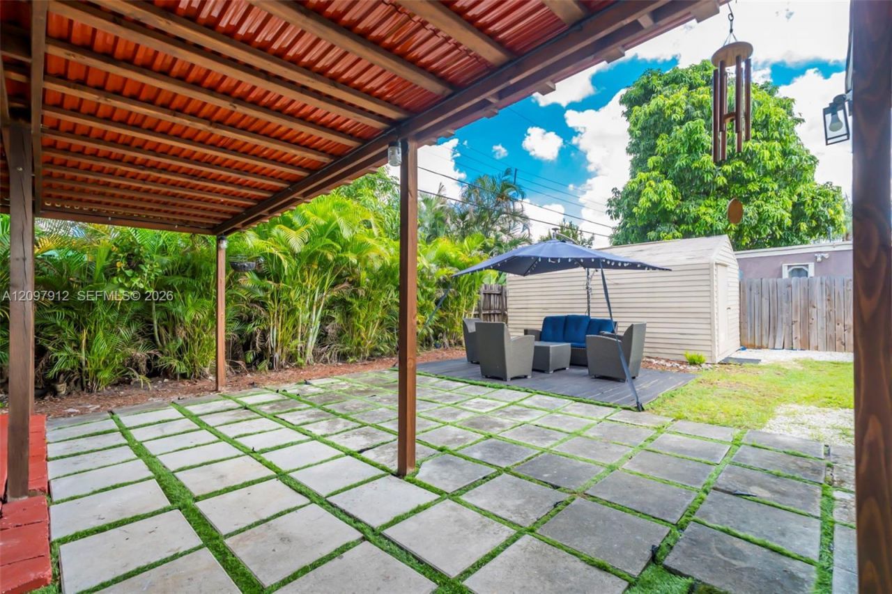 6771 Harding St , Hollywood, FL 33024 Photo