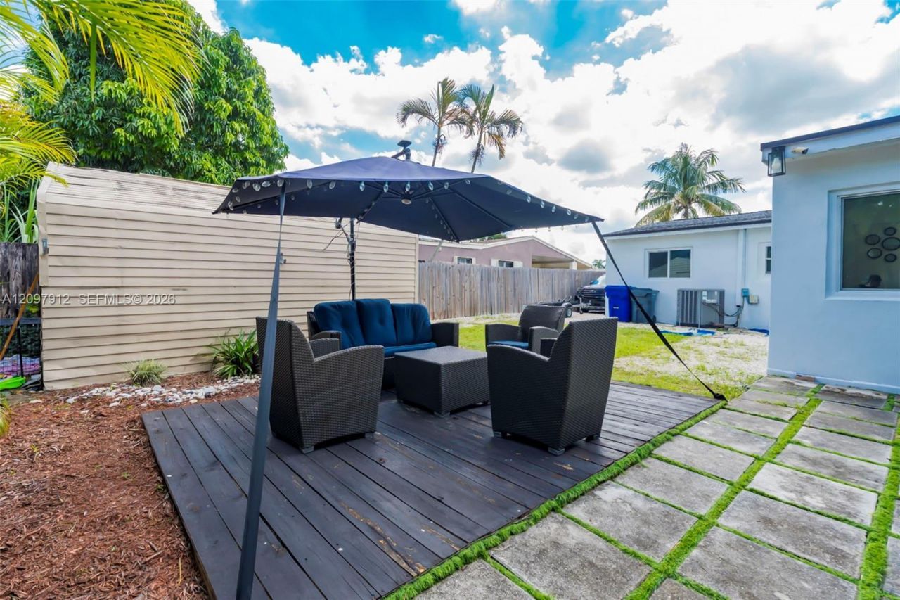 6771 Harding St , Hollywood, FL 33024 Photo