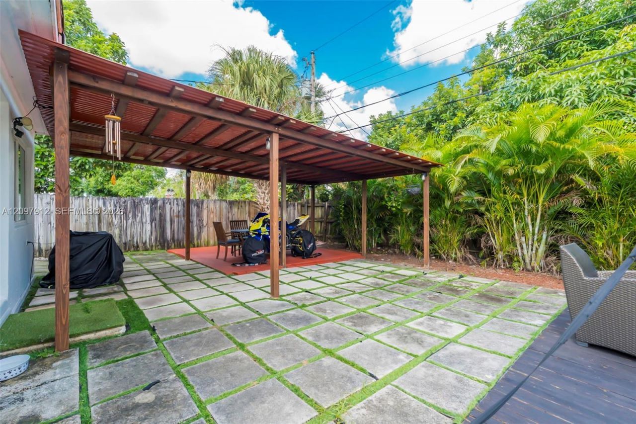 6771 Harding St , Hollywood, FL 33024 Photo
