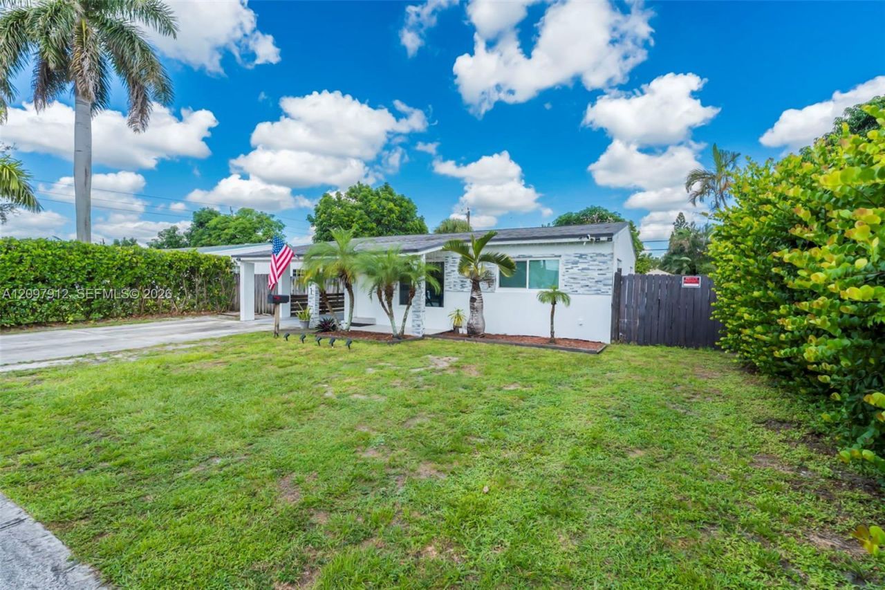 6771 Harding St , Hollywood, FL 33024 Photo