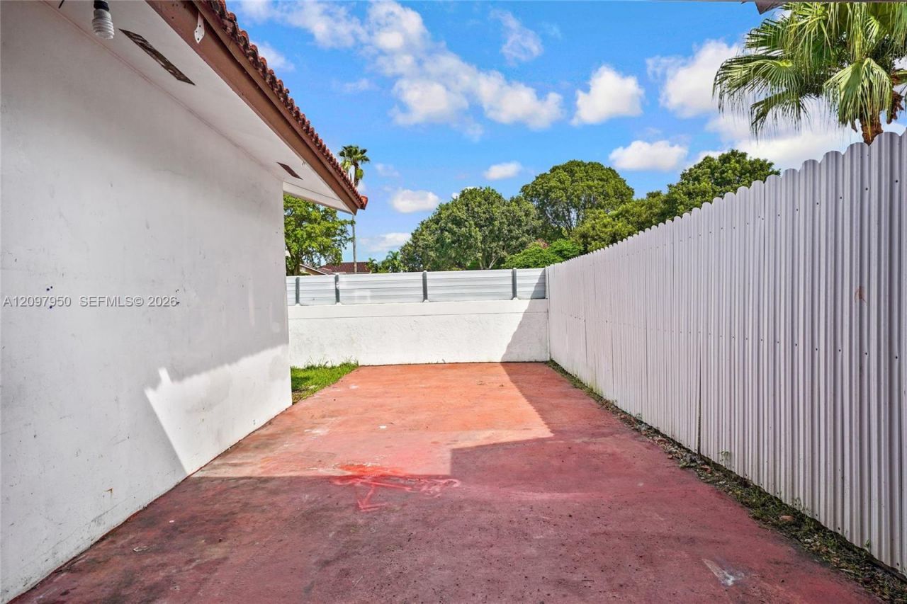 6316 SW 151st Pl , Miami, FL 33193 Photo