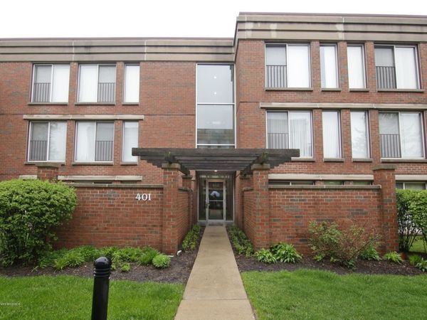 401 KELBURN Road , Unit 114, Deerfield, IL 60015