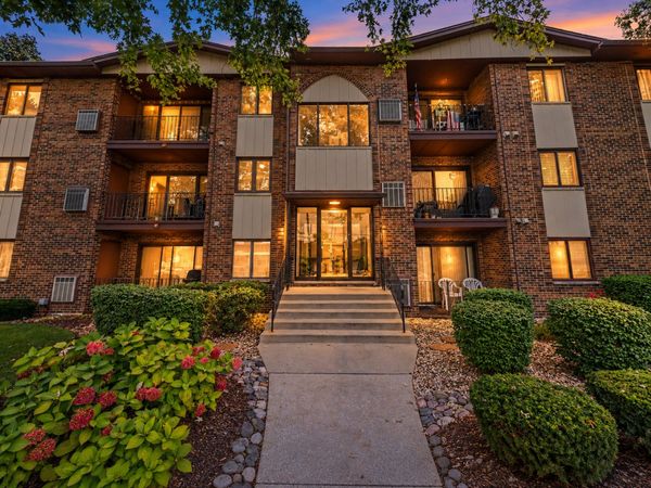 14033 S Laramie Avenue , Unit 420, Crestwood, IL 60418