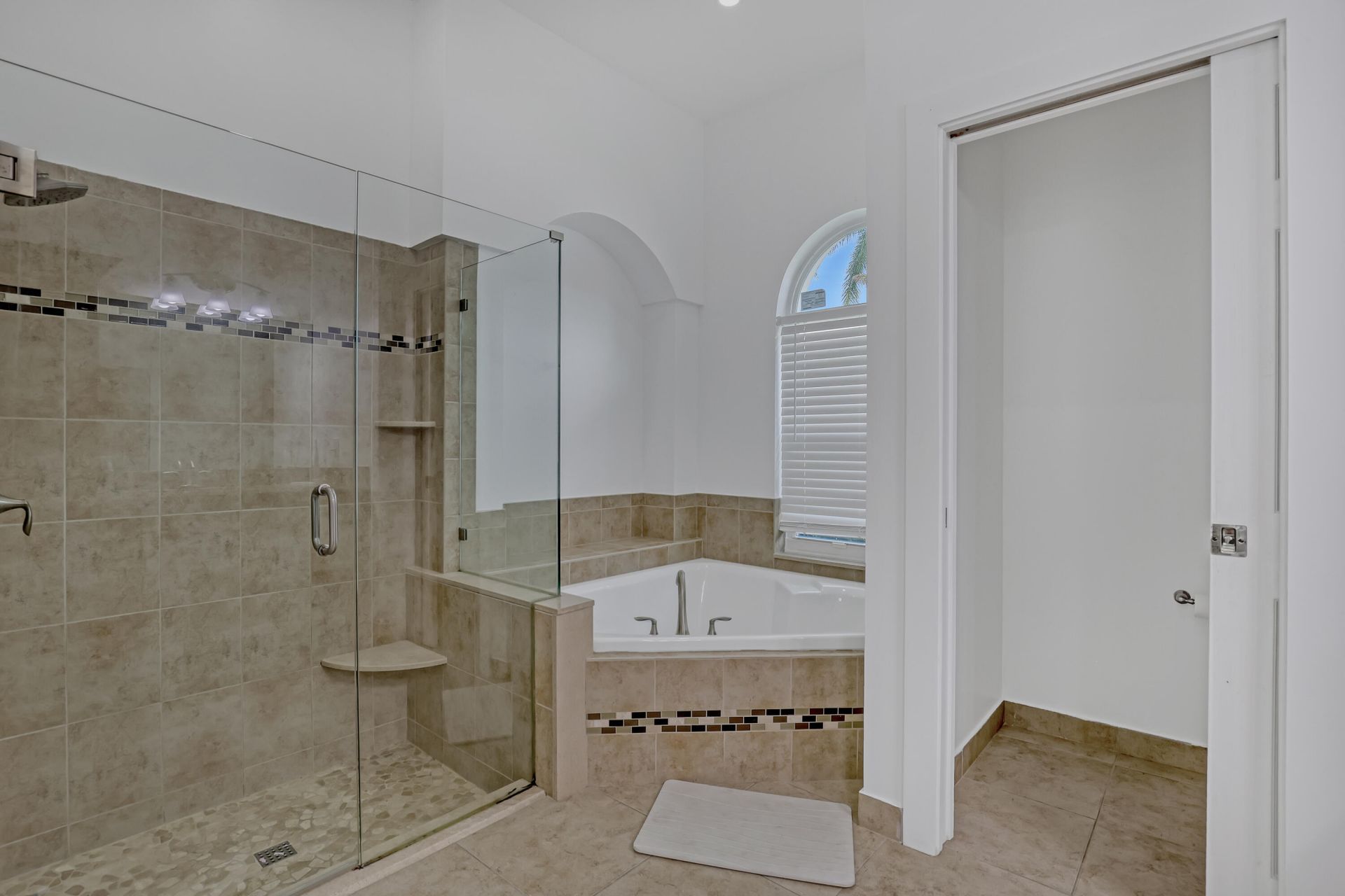 15818 Glen Willow Lane, Wellington, FL 33414 Photo
