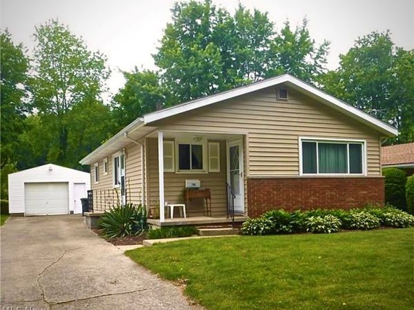 788 Valdes Avenue , Akron, OH 44320