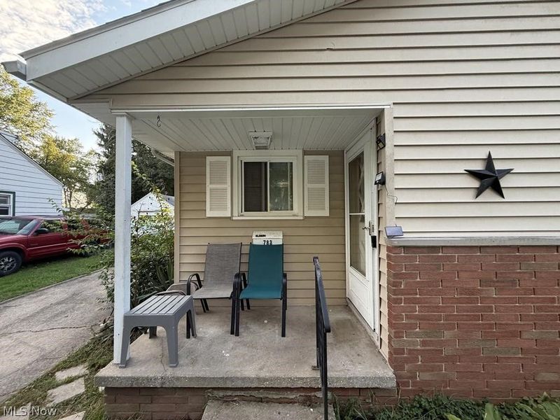 788 Valdes Avenue, Akron, OH 44320 Photo 2