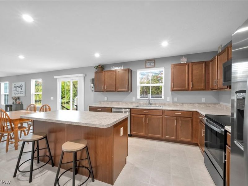 505 Creek Bend Trail, Lodi, OH 44254 Photo 2
