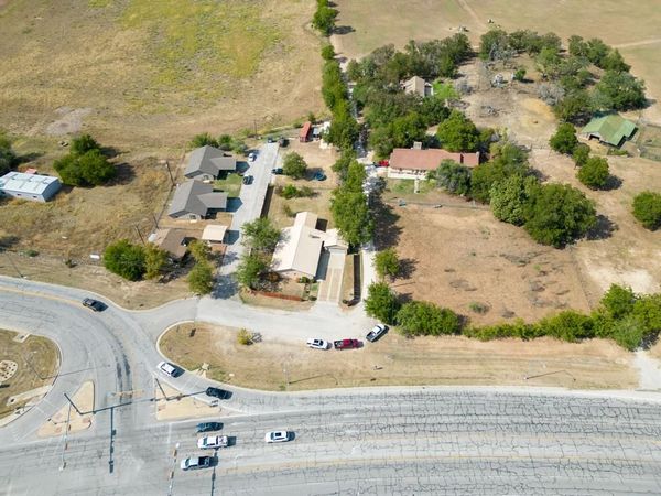 1707 E Fourth St. , Lampasas, TX 76550