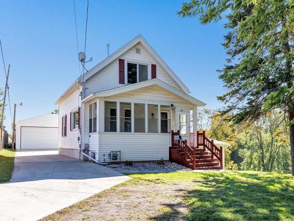 1911 S 13TH STREET, Manitowoc, WI 54220