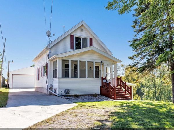 1911 S 13TH STREET, Manitowoc, WI 54220