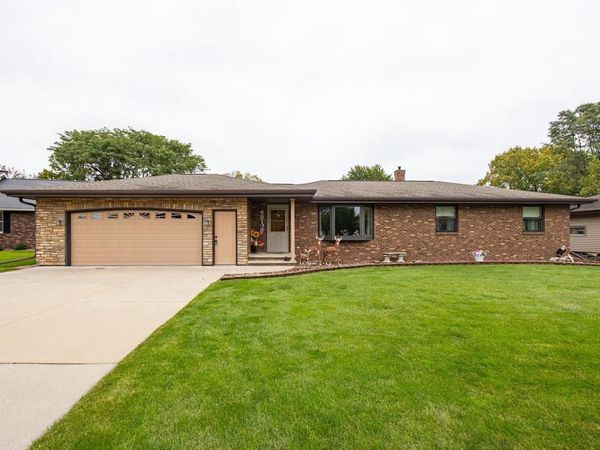4810 W WILDFLOWER LANE, Appleton, WI 54914