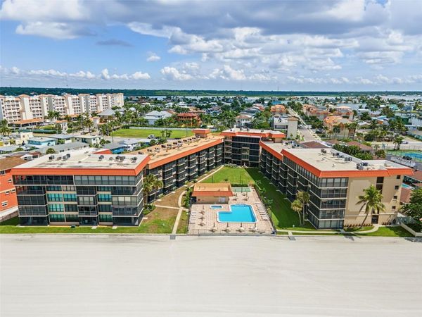 17580 GULF BOULEVARD , Unit 307, REDINGTON SHORES, FL 33708